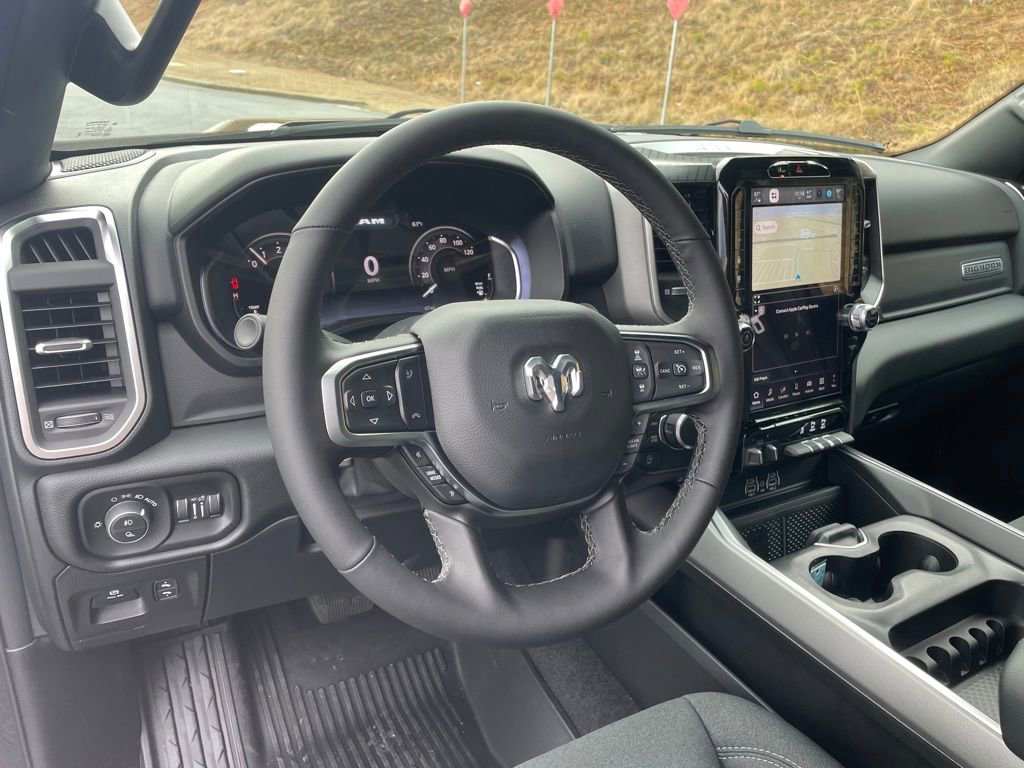 New 2026 RAM 1500 4x4 Crew Cab image 11