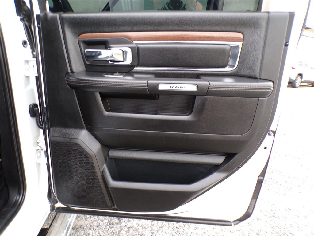 Used 2017 RAM 2500 Laramie image 26