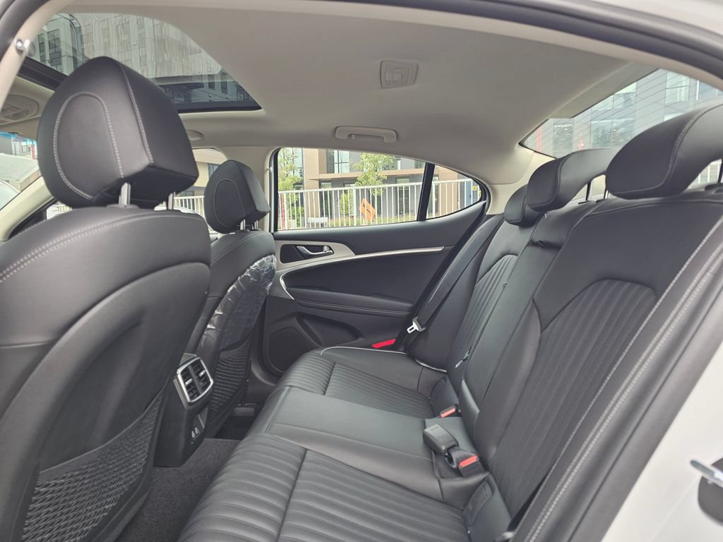 Certified 2026 Genesis G70 2.5T Prestige AWD/4WD image 19