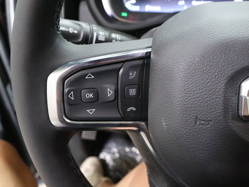 New 2026 RAM 3500 Laramie AWD/4WD image 23