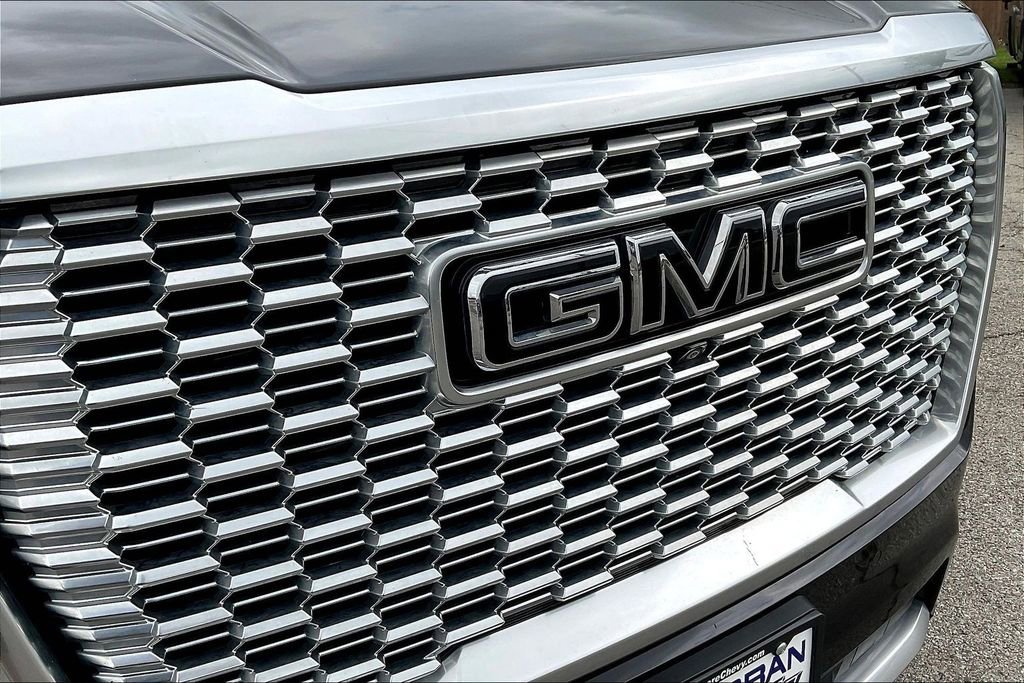 Used 2023 GMC Yukon XL Denali w/ LPO, Floor Liner Package AWD/4WD image 31