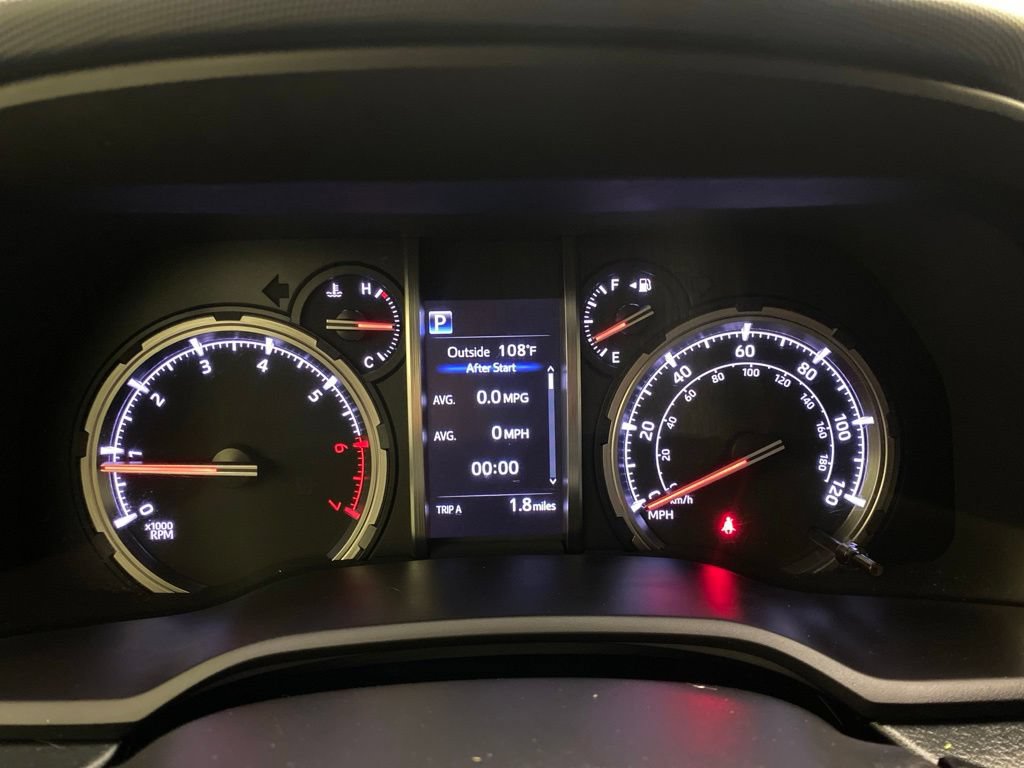Used 2020 Toyota 4Runner Venture w/ Moonroof Package AWD/4WD image 12