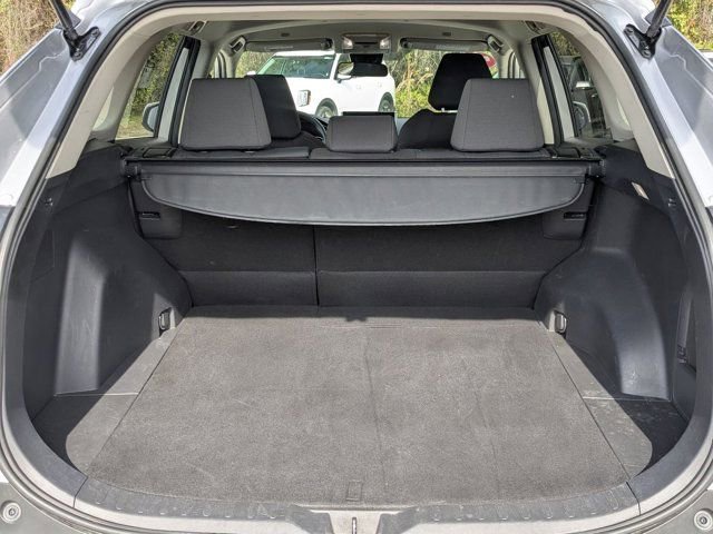 Used 2025 Toyota RAV4 XLE image 26