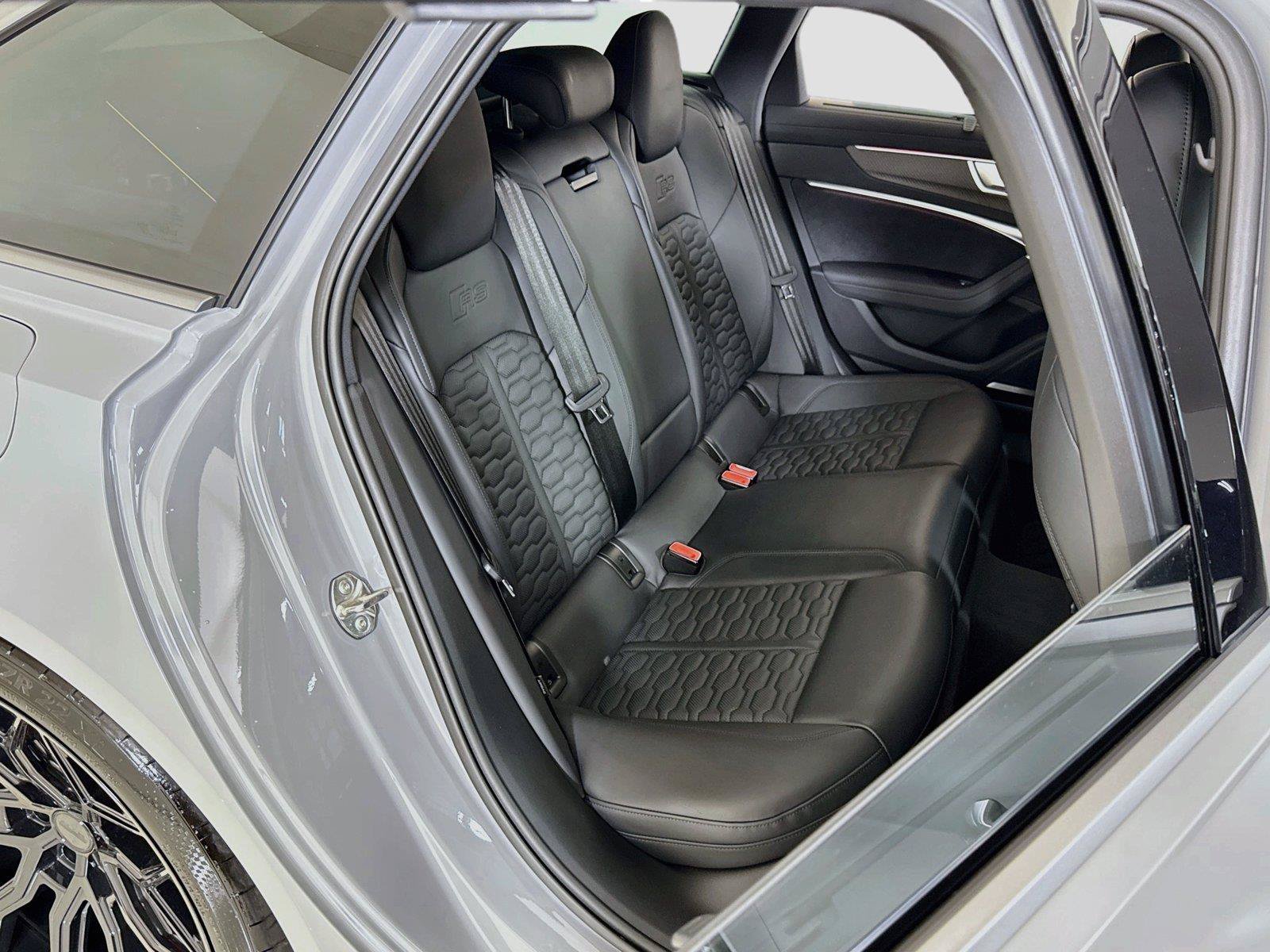 Used 2024 Audi RS 6 performance AWD/4WD image 29