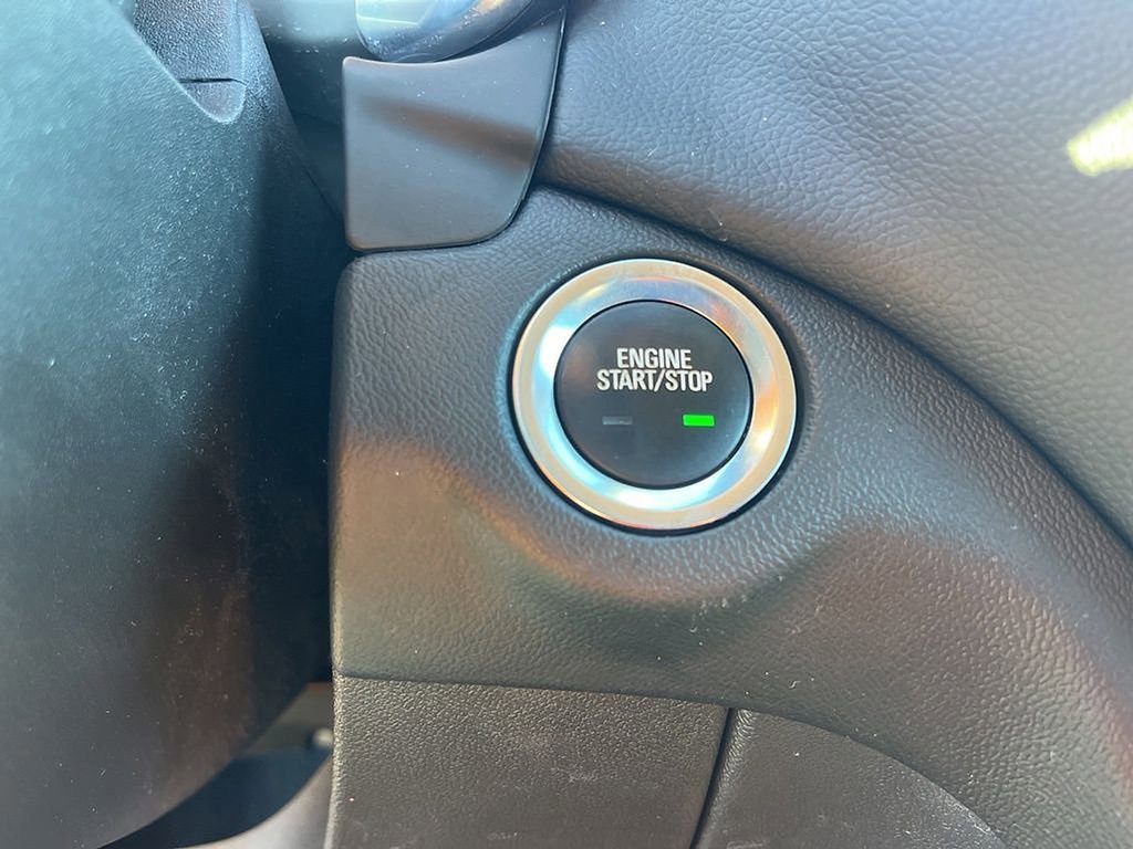 Used 2023 Chevrolet Equinox LT image 23