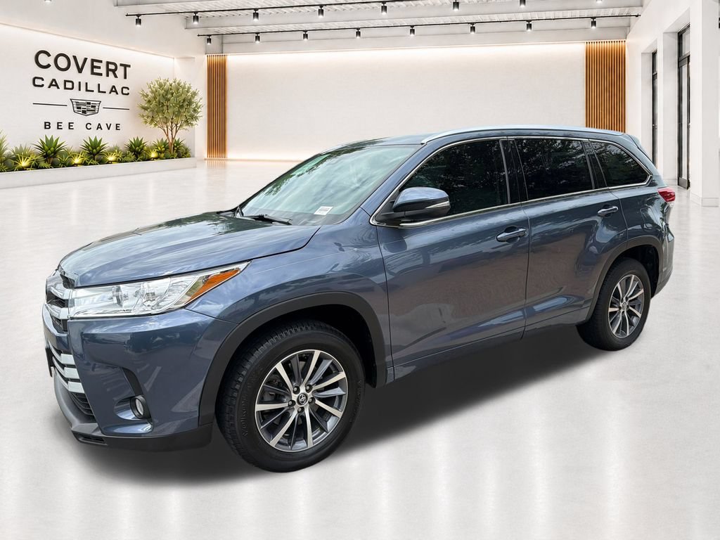 Used 2018 Toyota Highlander XLE FWD image 4