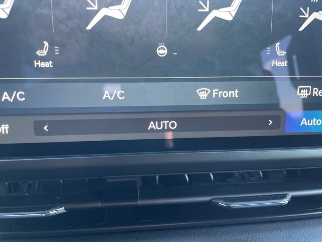 Used 2024 Jeep Wrangler Sahara w/ Technology Group image 26