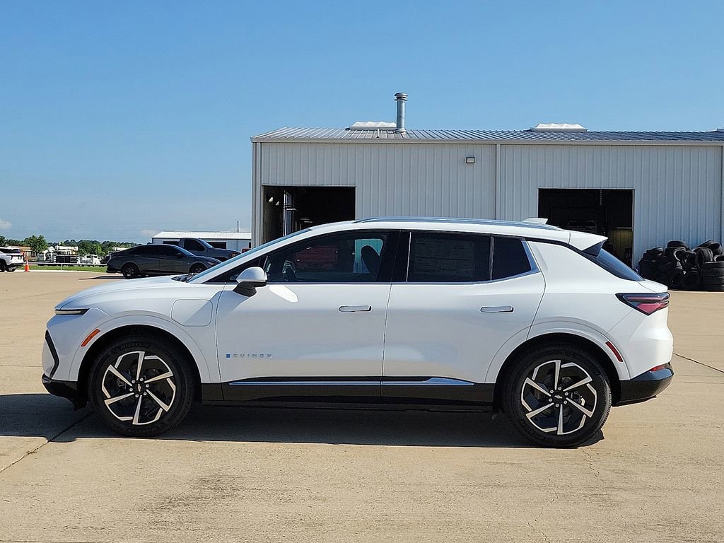 New 2025 Chevrolet Equinox EV LT image 3