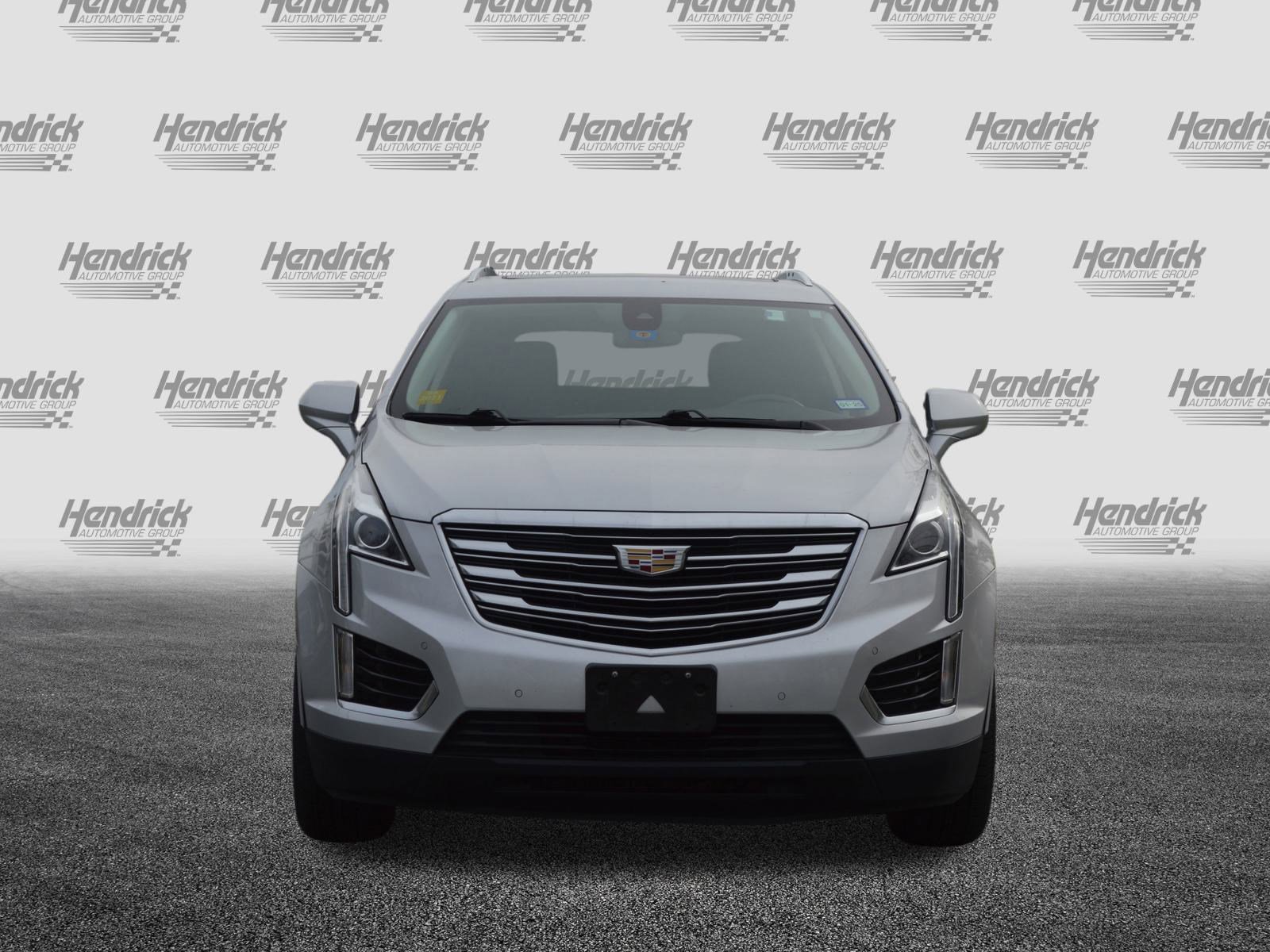 Used 2017 Cadillac XT5 Luxury w/ Driver Awareness Package image 6