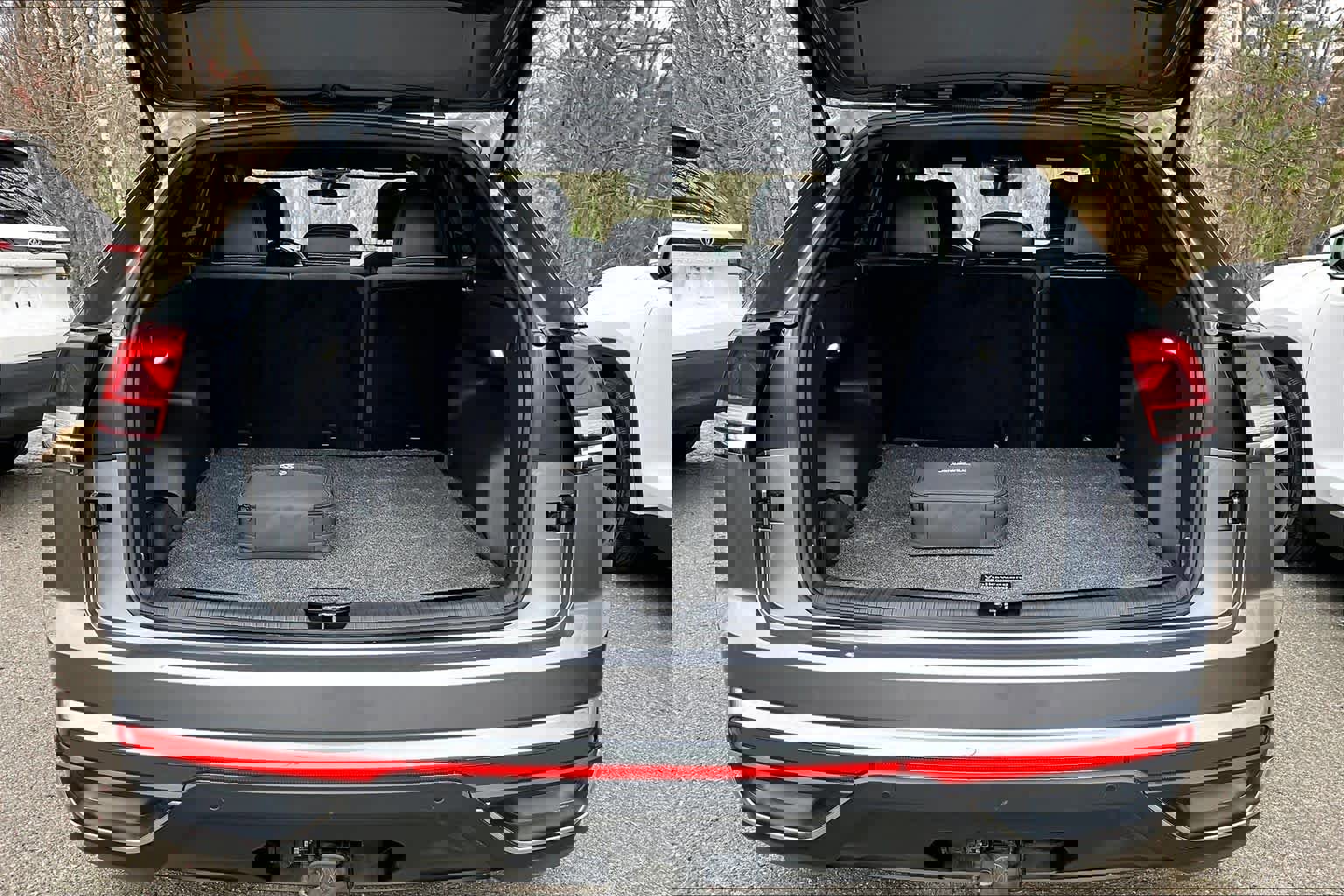 Used 2024 Volkswagen Atlas Cross Sport SE AWD/4WD image 31