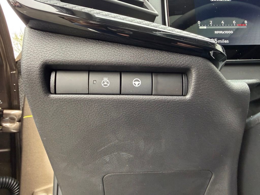 New 2026 Nissan Kicks SR w/ SR Premium Package image 19