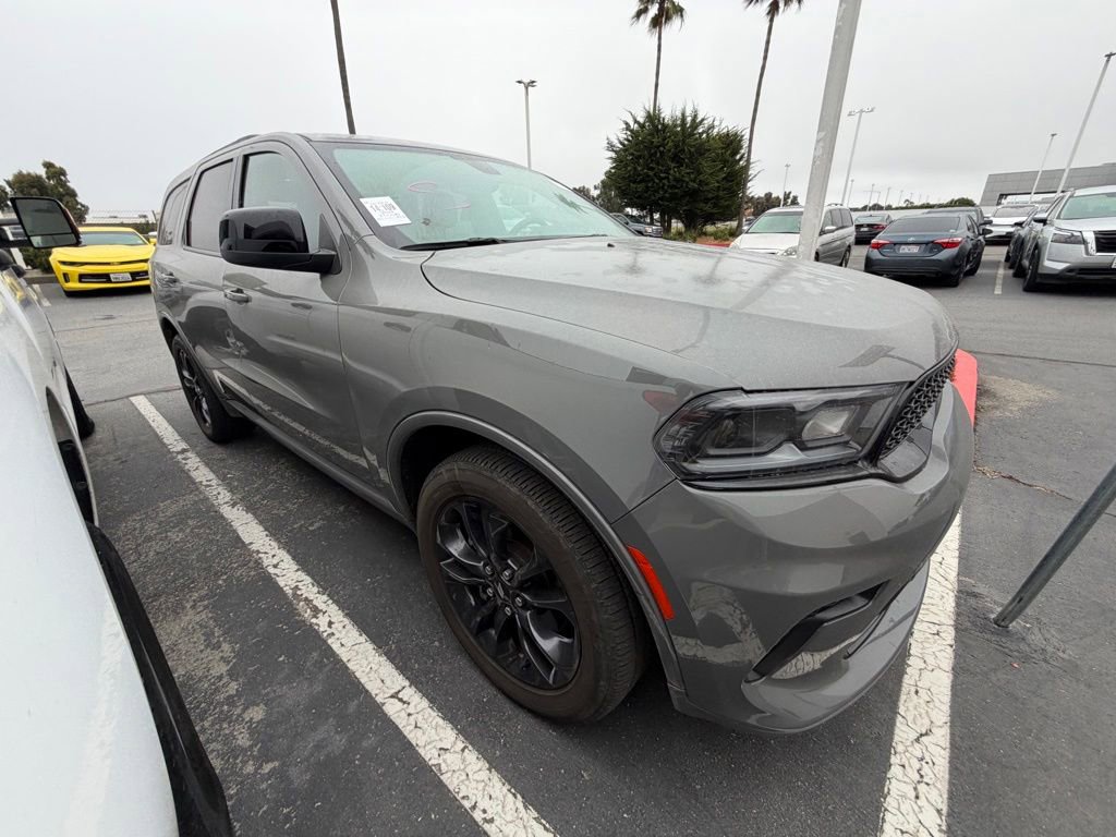 Used 2024 Dodge Durango SXT w/ SXT Blacktop Group RWD image 3