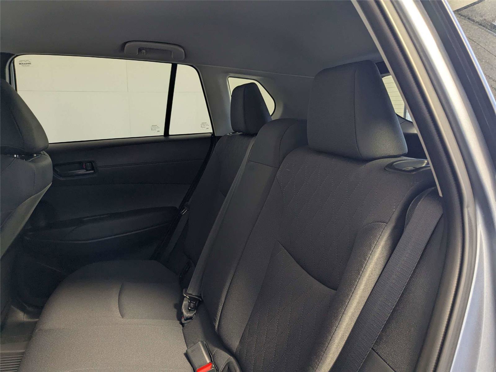 Certified 2025 Toyota Corolla Cross LE image 27