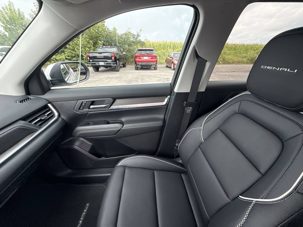 Certified 2026 GMC Terrain Denali AWD/4WD image 15