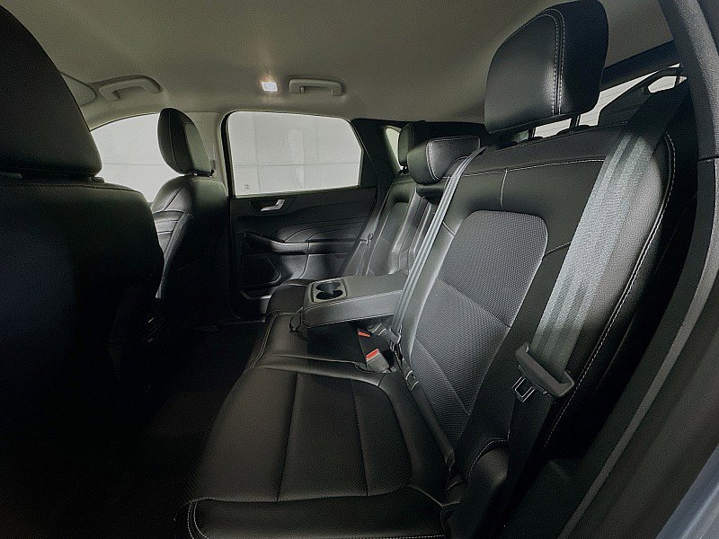 Used 2022 Ford Escape SEL image 20