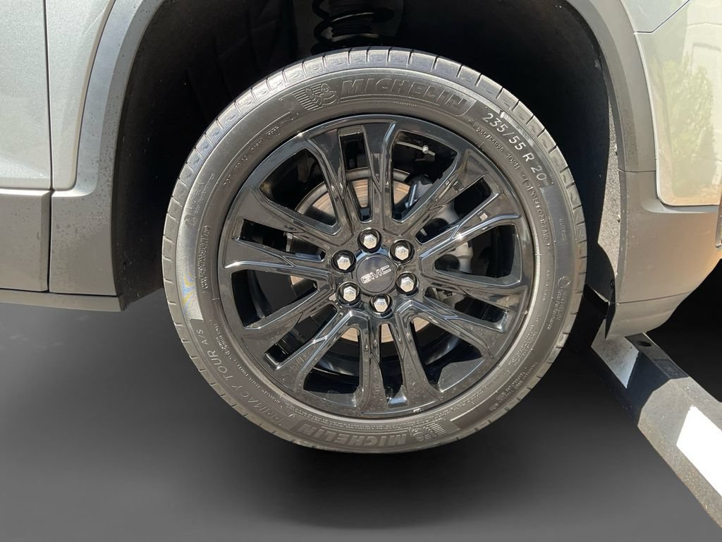 Used 2023 GMC Acadia SLE w/ Elevation Edition FWD image 16
