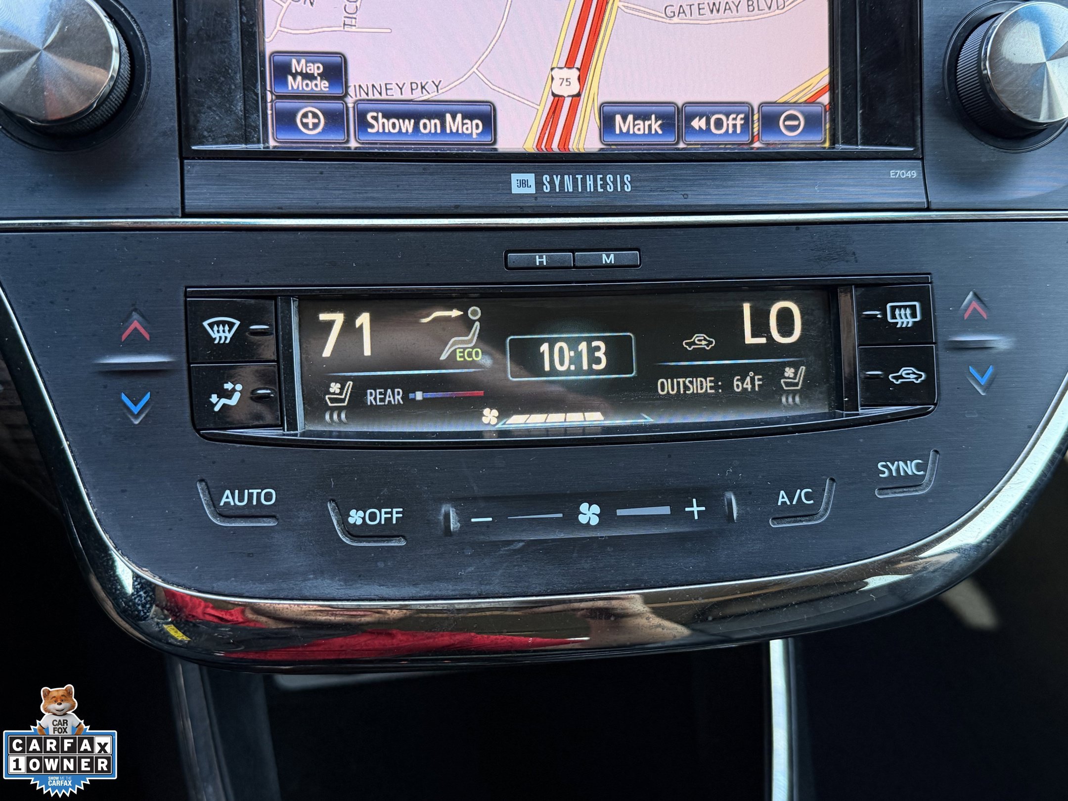 Used 2014 Toyota Avalon Limited w/ Technology Package FWD image 22