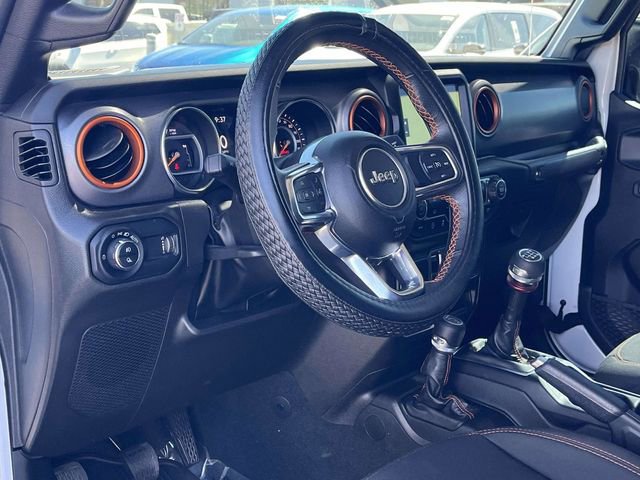Used 2023 Jeep Gladiator Mojave AWD/4WD image 12