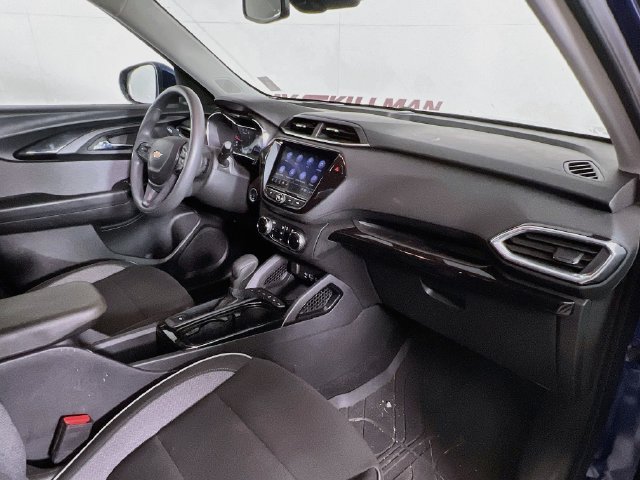 Used 2023 Chevrolet TrailBlazer LT w/ LPO, Blackout Package AWD/4WD image 36