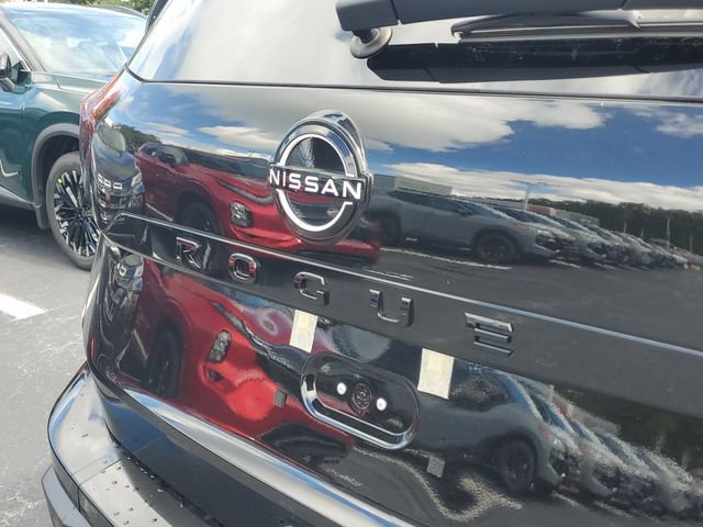 New 2026 Nissan Rogue Dark Armor FWD image 6