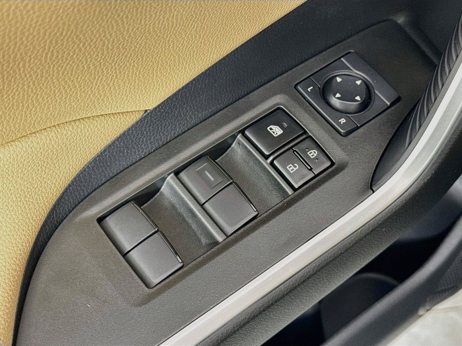 Certified 2025 Toyota RAV4 LE FWD image 27