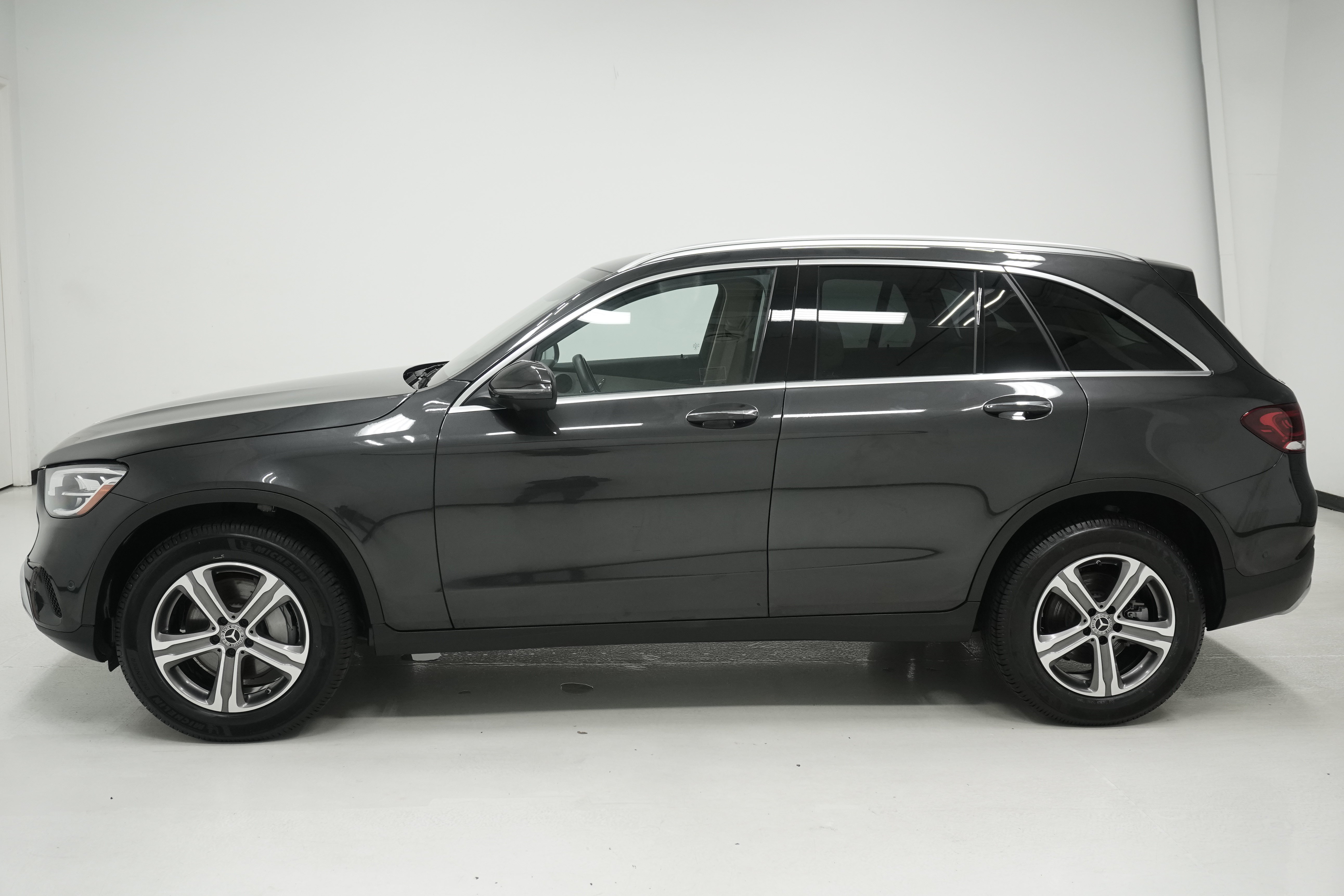 Used 2022 Mercedes-Benz GLC 300 image 7