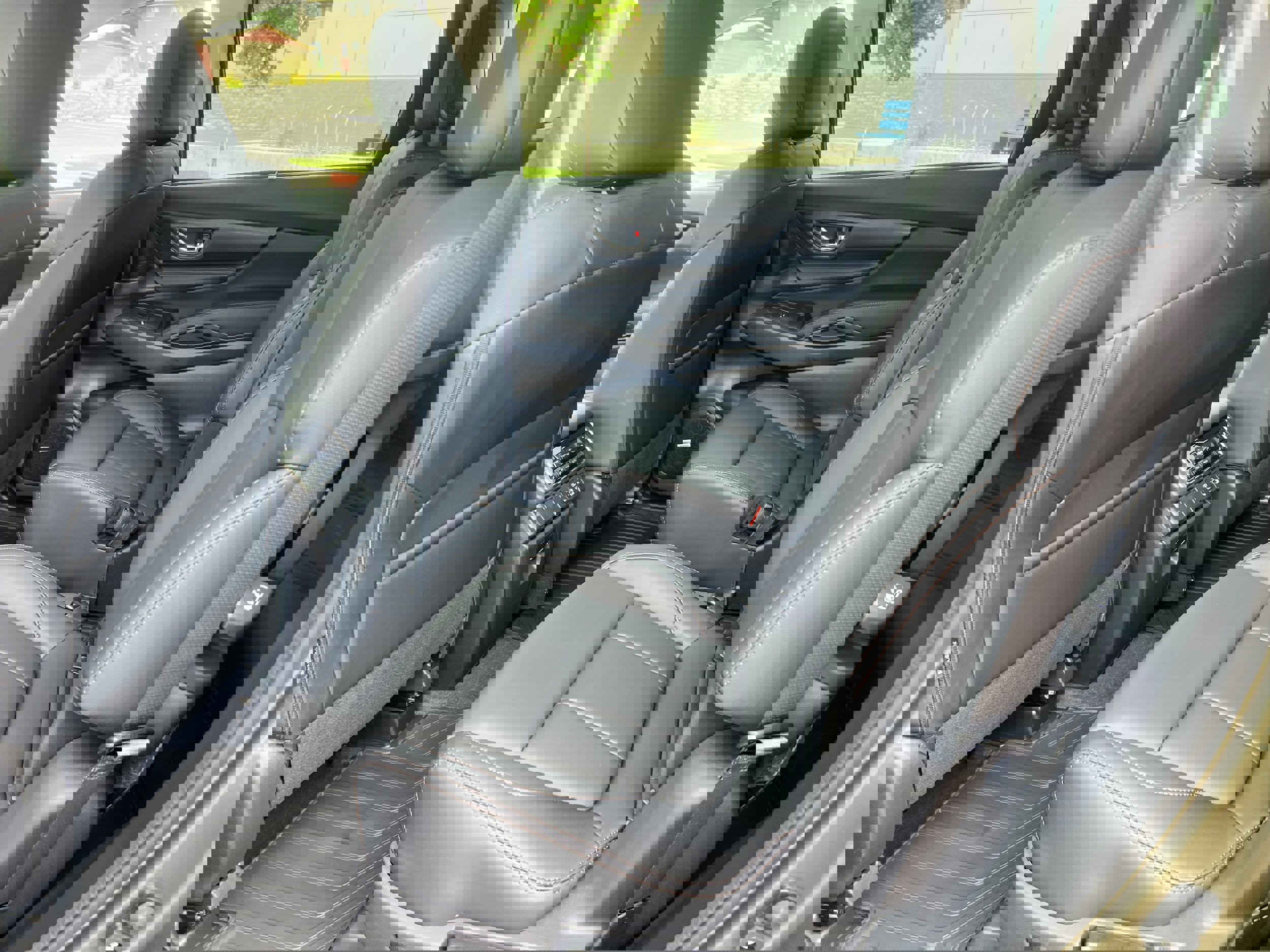 New 2025 Subaru Ascent Bronze Edition w/ Popular Package #2 image 8