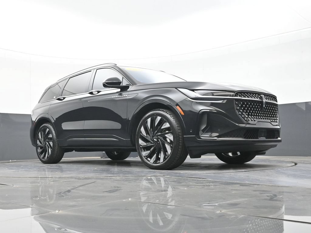 Used 2024 Lincoln Nautilus Reserve w/ Equipment Group 202A AWD/4WD image 51