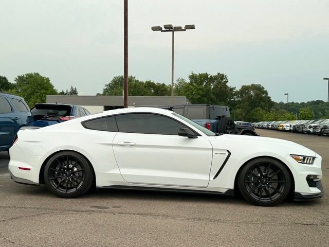 Used 2016 Ford Mustang Shelby GT350 w/ Technology Package RWD image 38