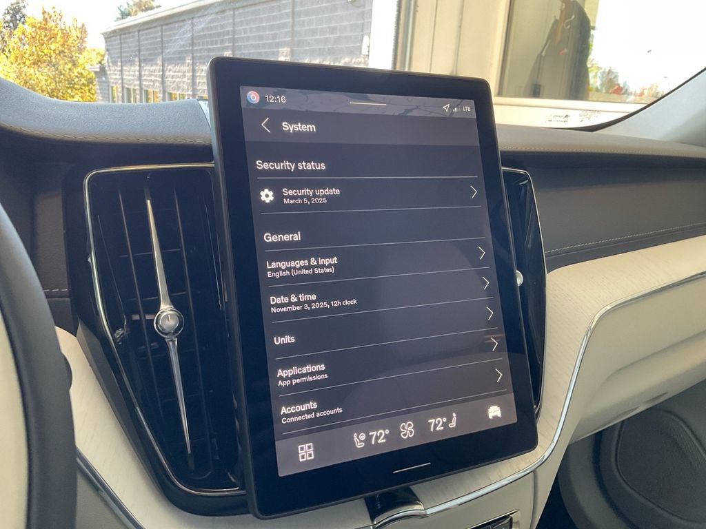 New 2026 Volvo XC60 B5 Ultra w/ Protection Package Premier image 28