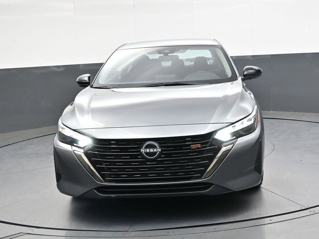 Used 2025 Nissan Sentra SR FWD image 9
