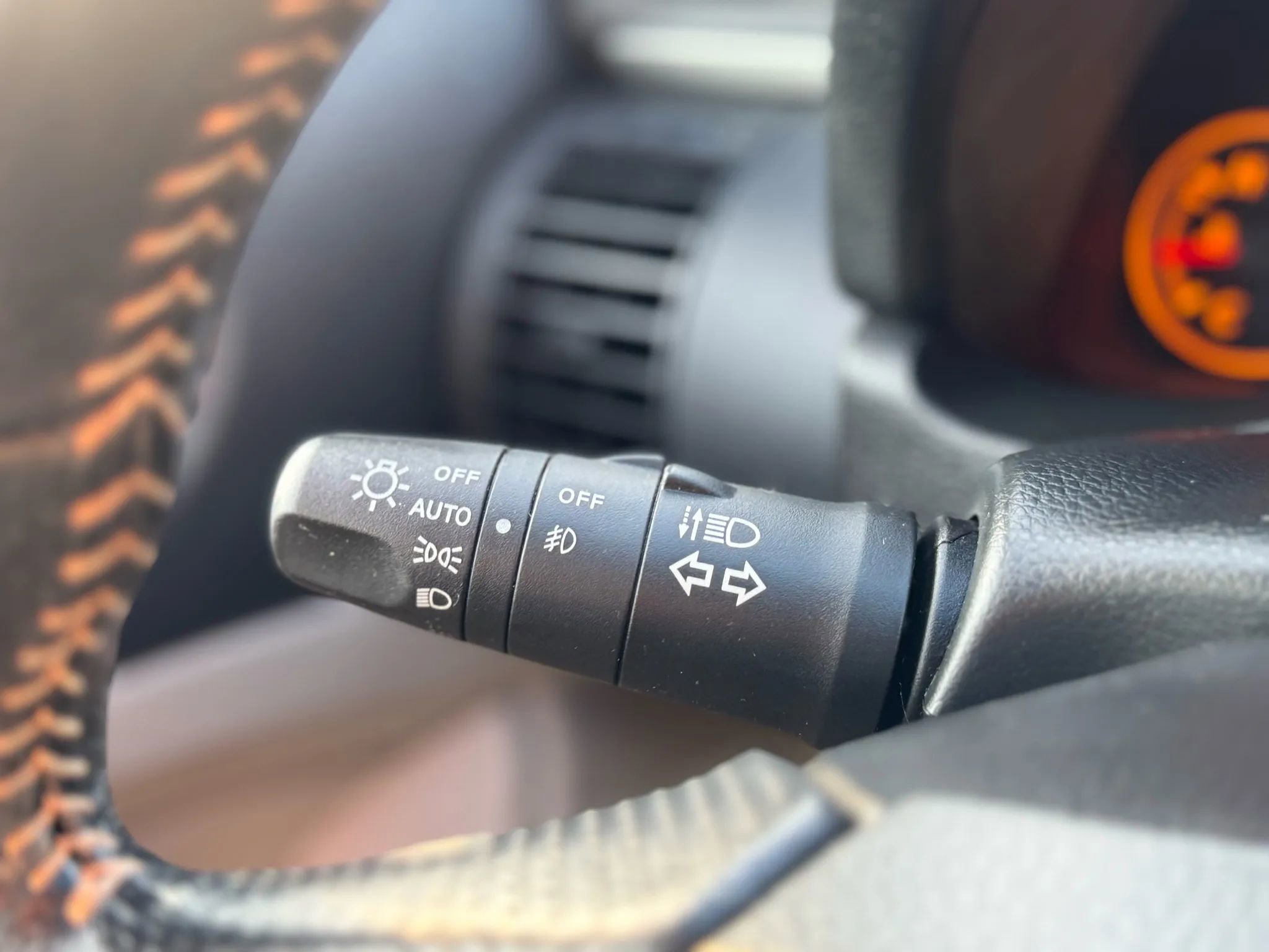 Used 2005 INFINITI G35 Coupe w/ (P01) Premium Pkg image 28