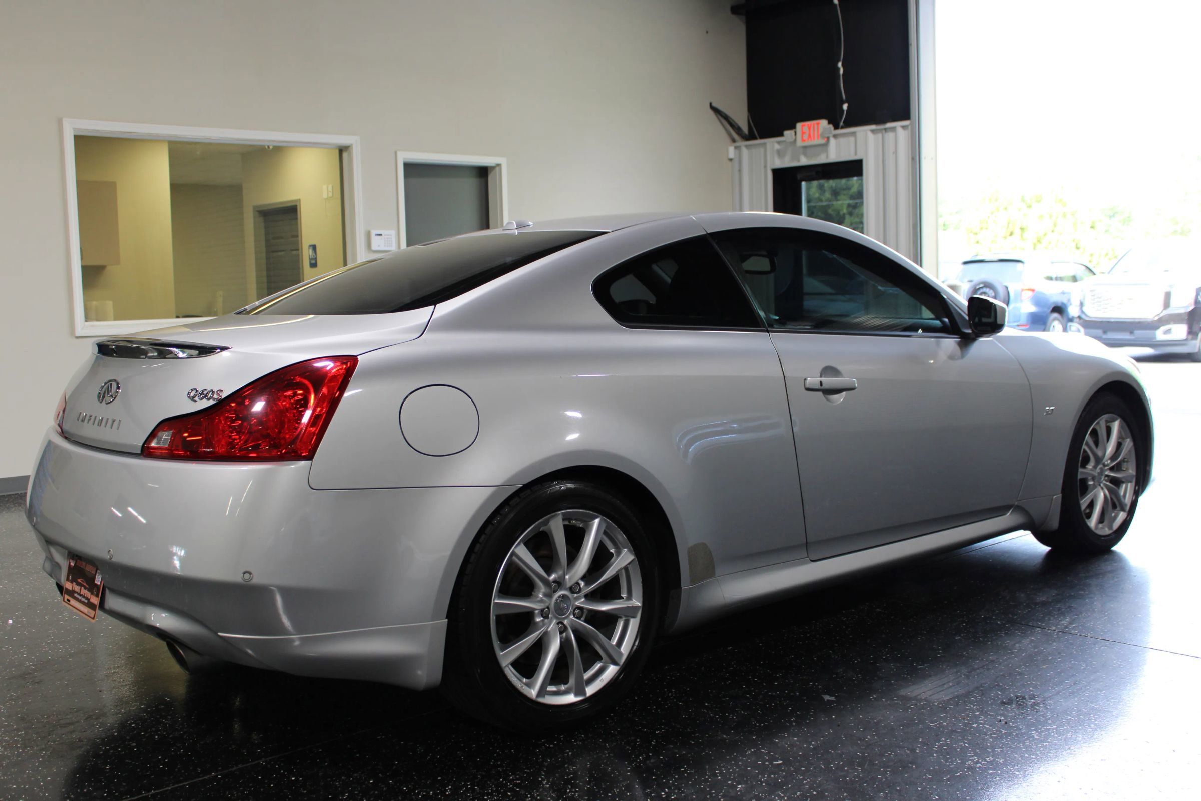 Used 2014 INFINITI Q60 Journey w/ Premium Package RWD image 3