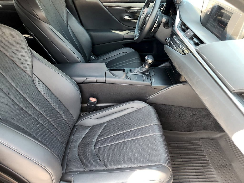 Used 2020 Lexus ES 350 F Sport w/ Accessory Package 2 FWD image 15