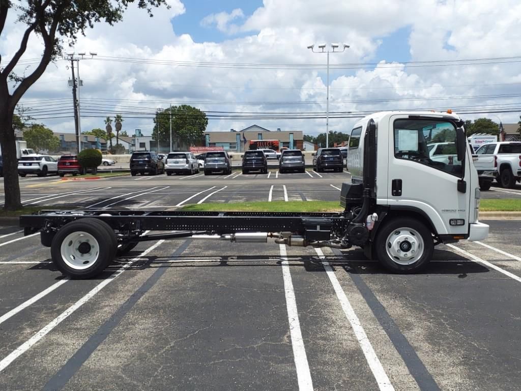 New 2025 Chevrolet Low Cab Forward RWD image 3