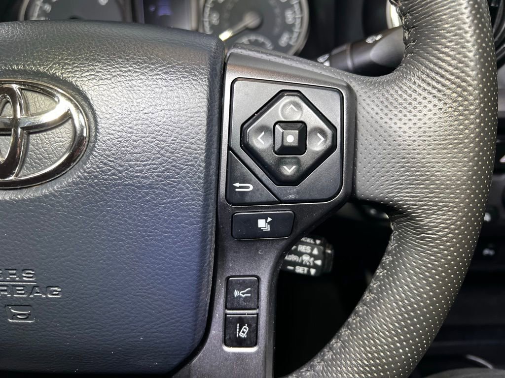 Used 2020 Toyota Tacoma TRD Off-Road w/ Technology Package image 26