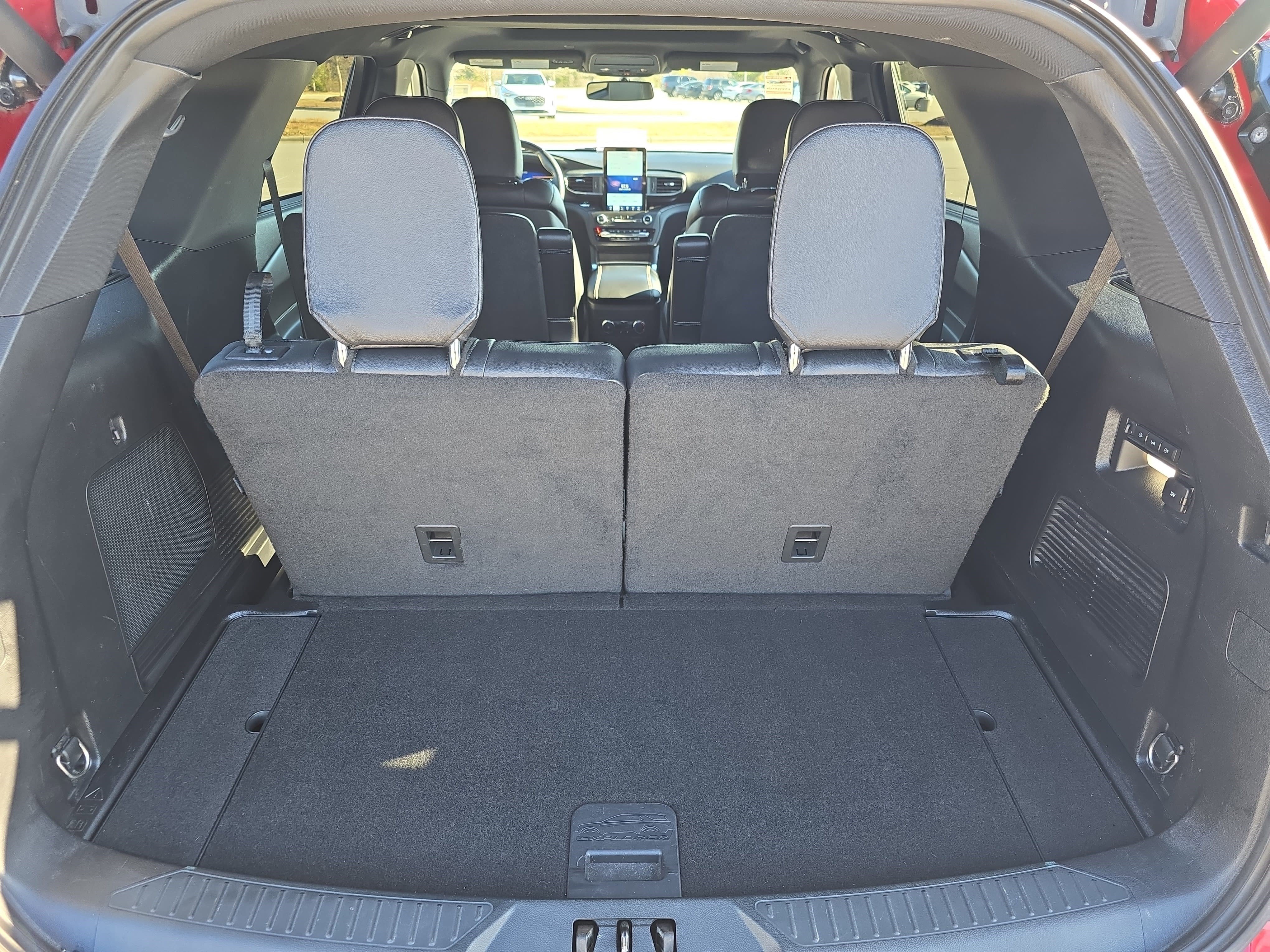 Used 2020 Ford Explorer ST w/ ST High-Performance Pack image 12