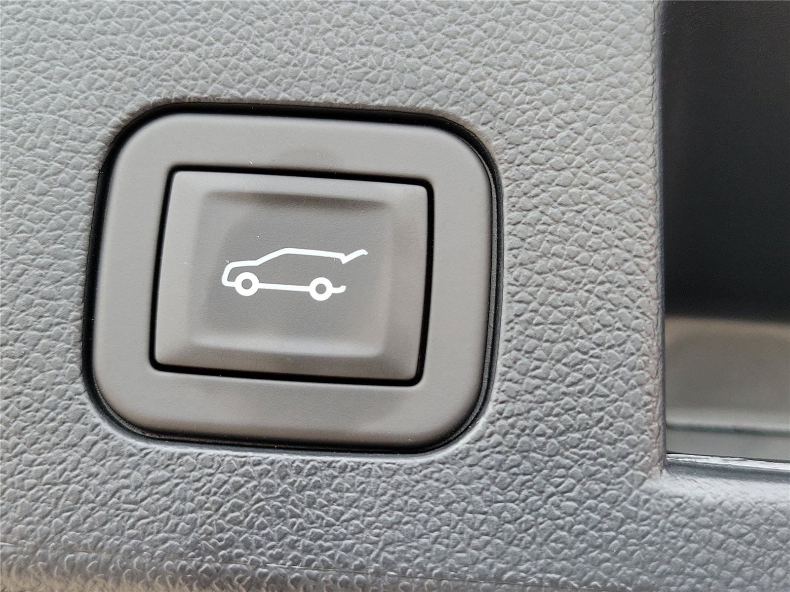 New 2027 GMC Terrain Elevation w/ Elevation Premium Package AWD/4WD image 8