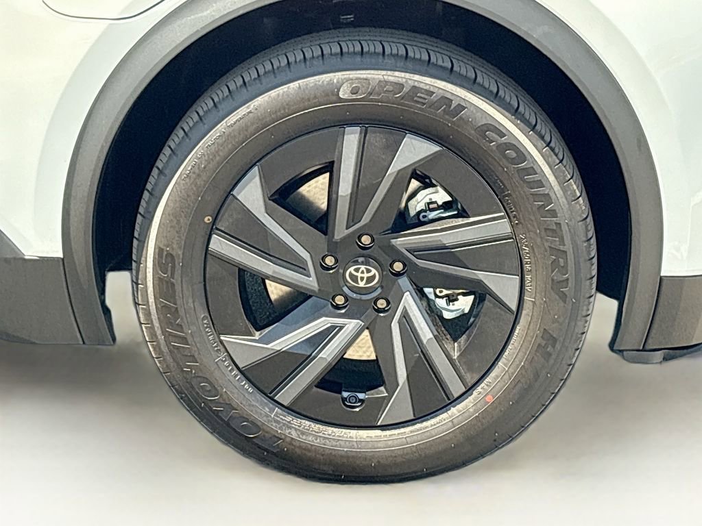 New 2026 Toyota C-HR AWD/4WD image 29