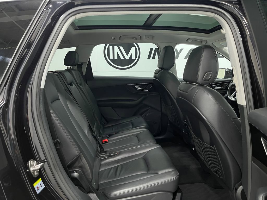 Used 2018 Audi Q7 3.0T Premium Plus w/ Premium Plus Package image 34