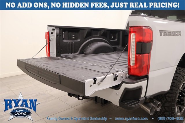 New 2026 Ford F250 Lariat image 6