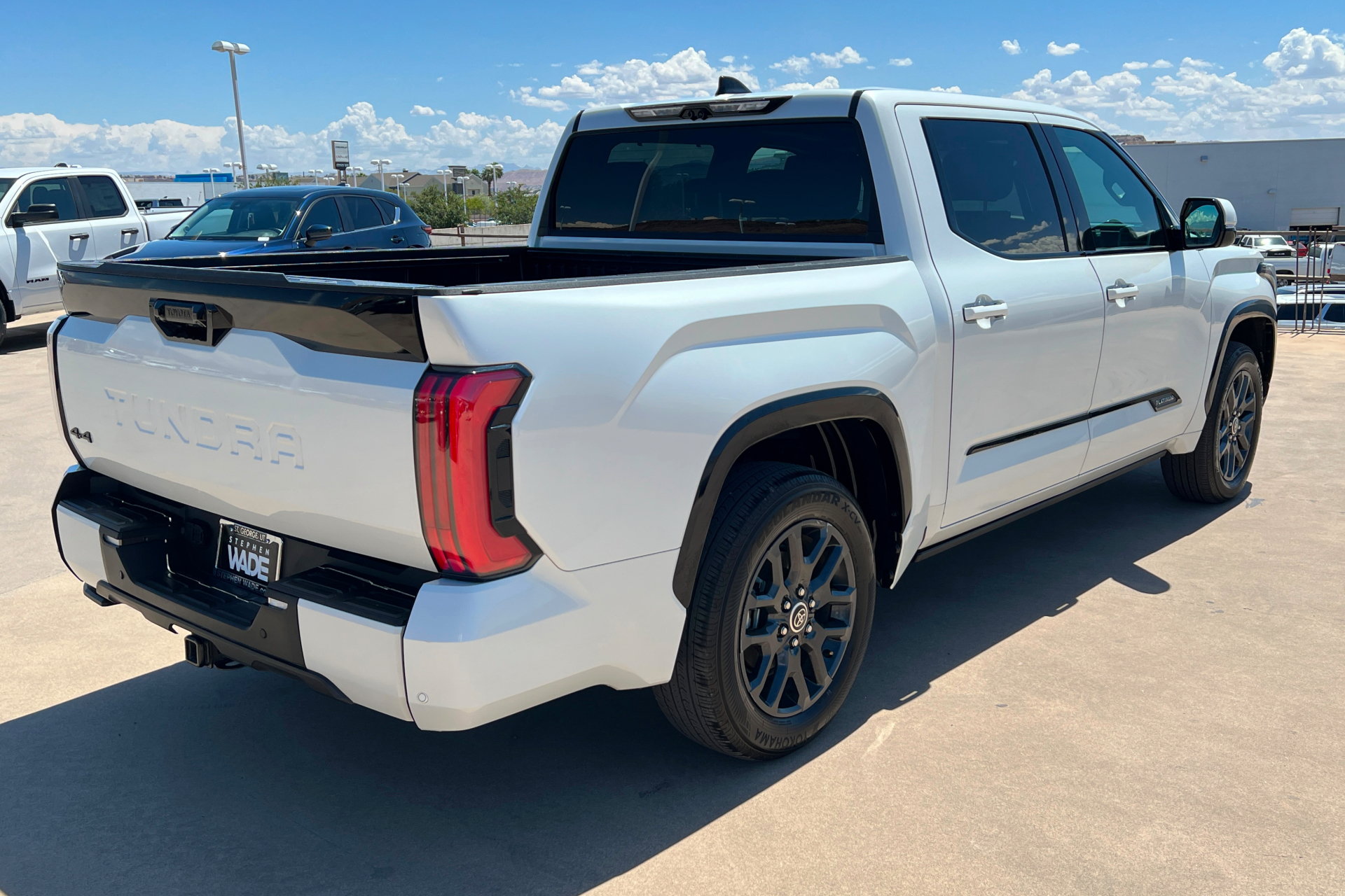 Used 2022 Toyota Tundra Platinum w/ Advanced Package AWD/4WD image 6