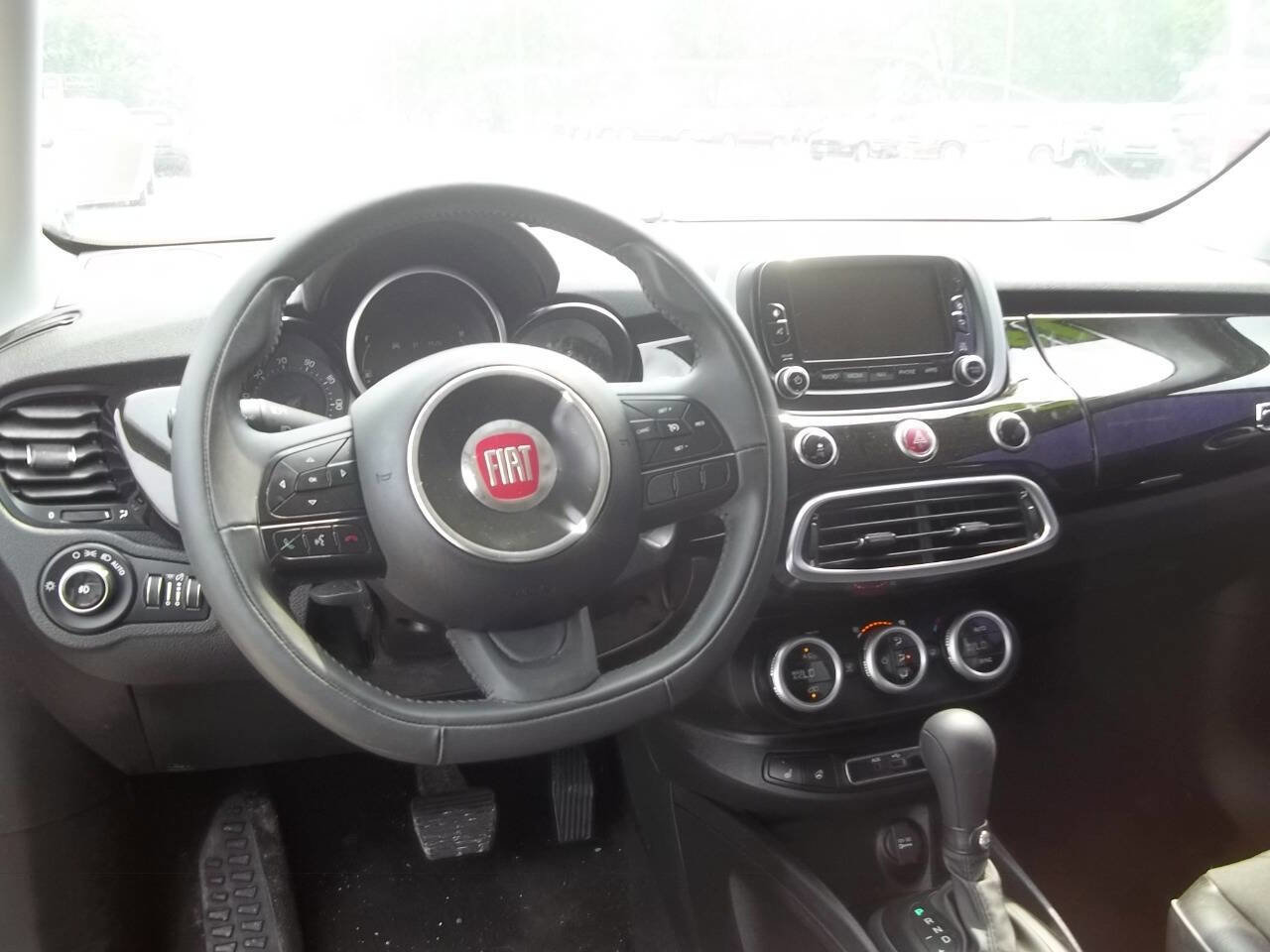 Used 2016 FIAT 500X Lounge image 10