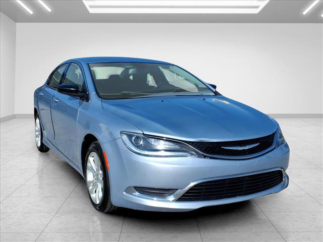 Used 2015 Chrysler 200 Limited w/ Convenience Group FWD image 2