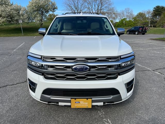 Used 2023 Ford Expedition Platinum AWD/4WD image 3