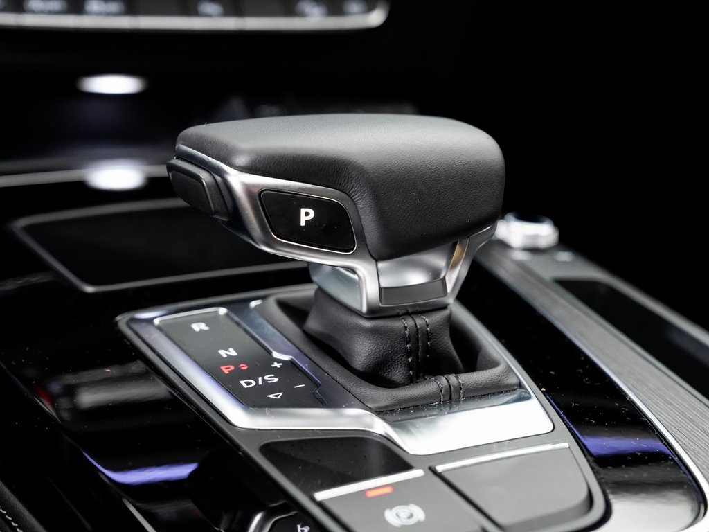 Certified 2025 Audi Q5 2.0T Premium Plus w/ Premium Plus Package image 18