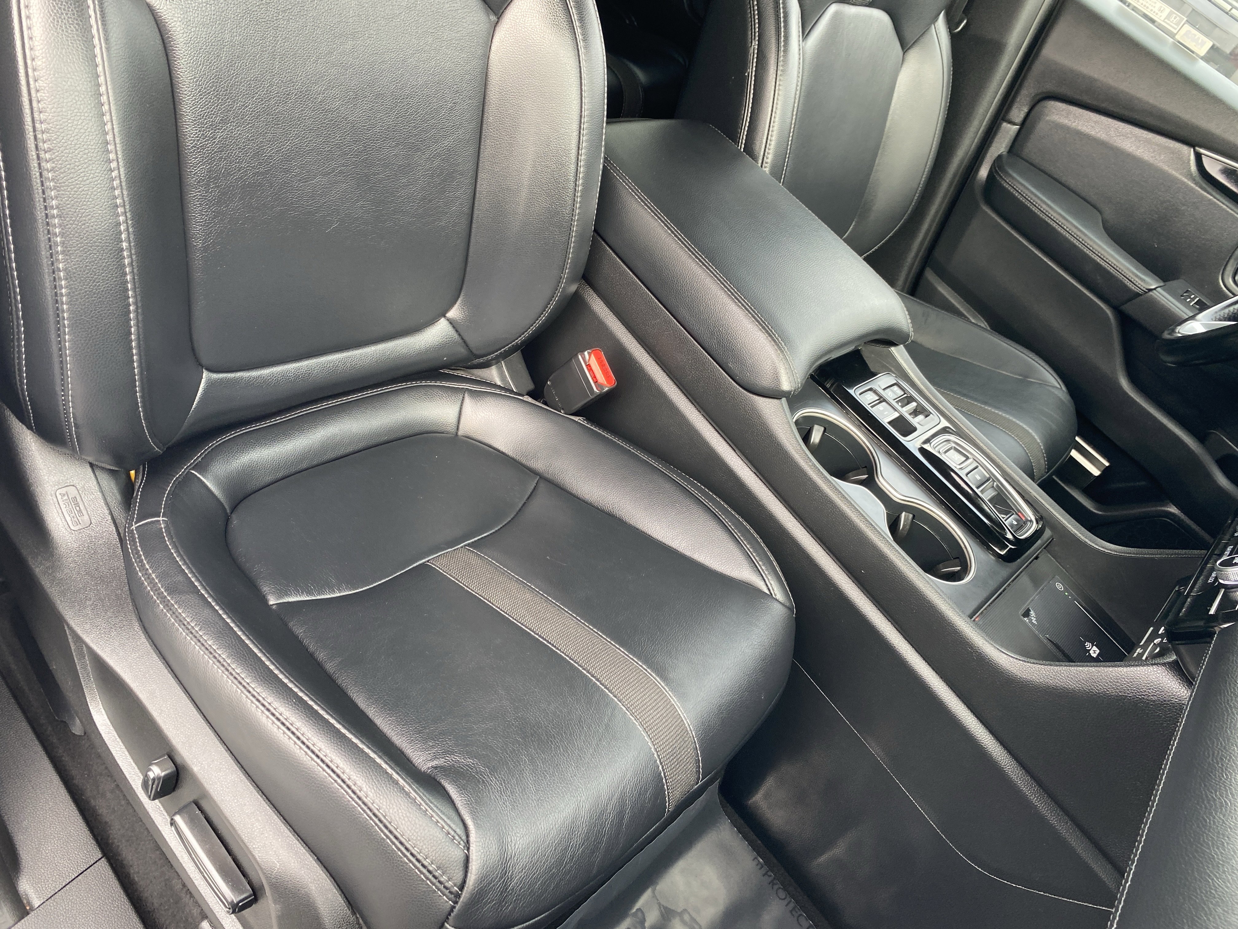 Certified 2023 Honda Pilot Touring image 8