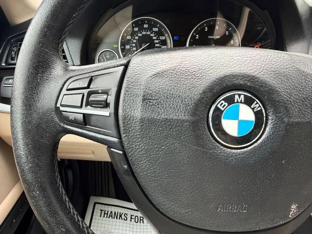 Used 2011 BMW 528i Sedan RWD image 19