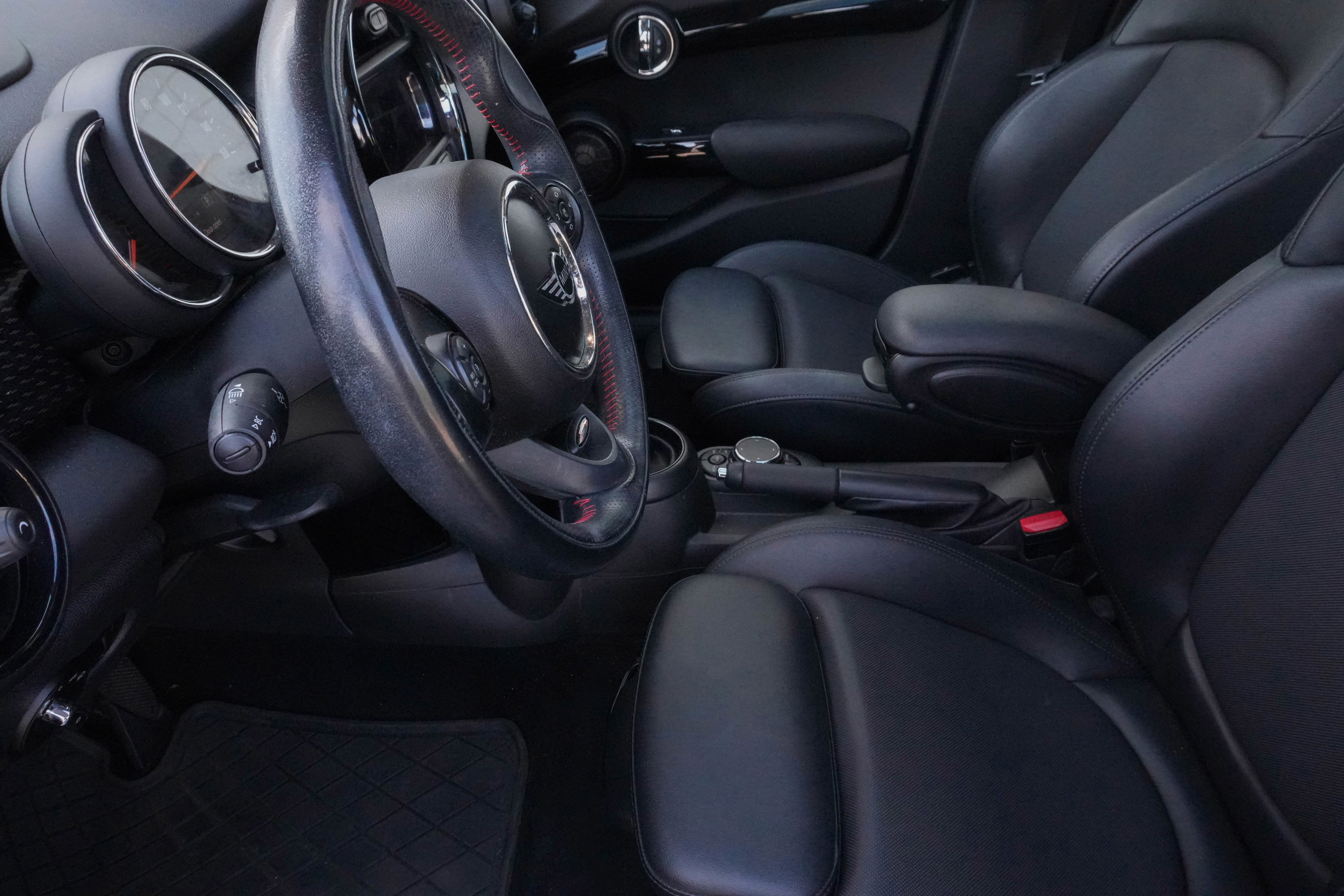 Used 2019 MINI Cooper S image 12