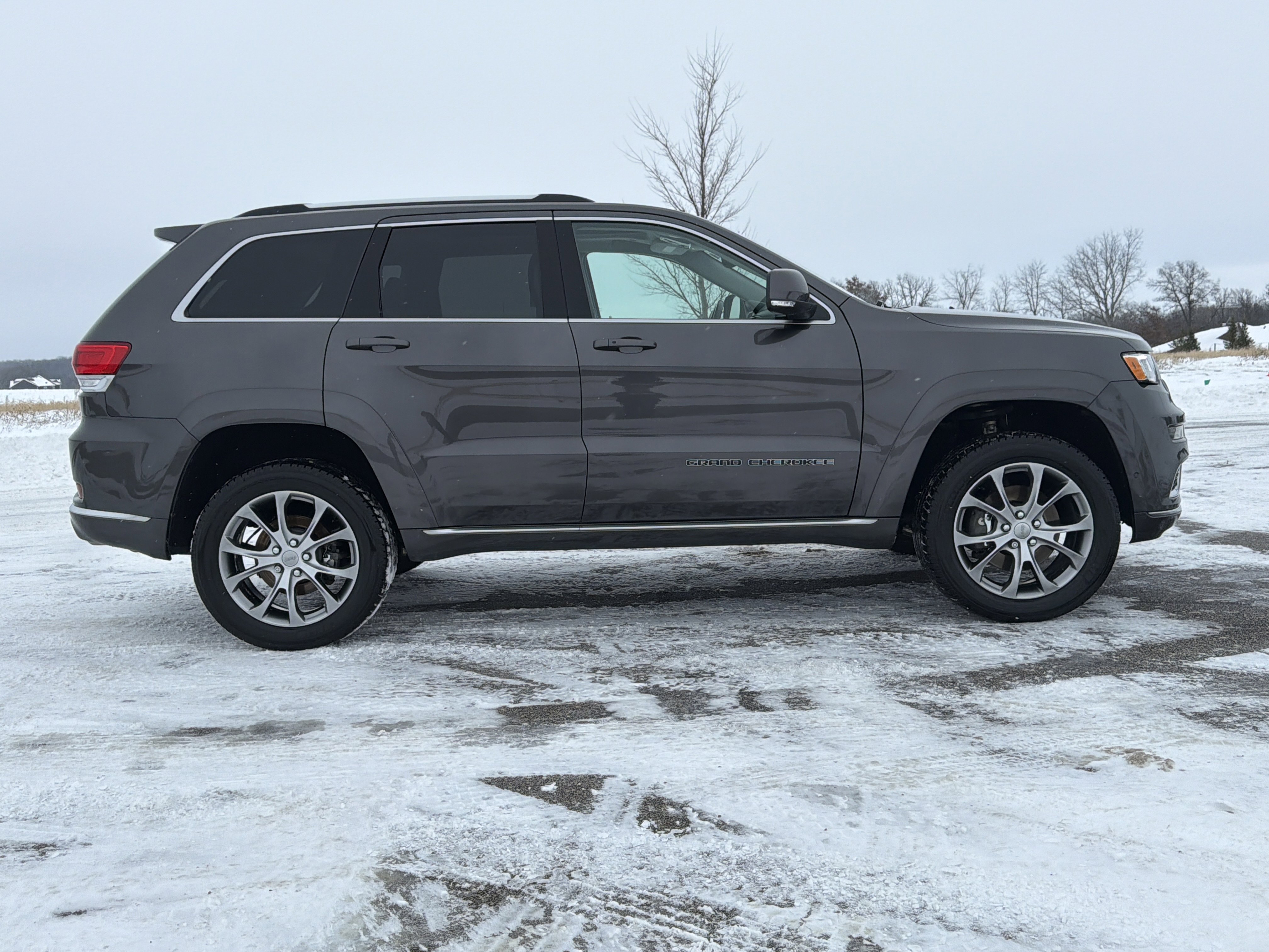 Used 2020 Jeep Grand Cherokee Summit image 30